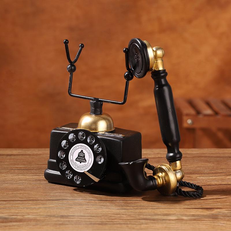 European Retro Resin Telephone Ornaments: Classic Wall and Desktop Decor for Cafes