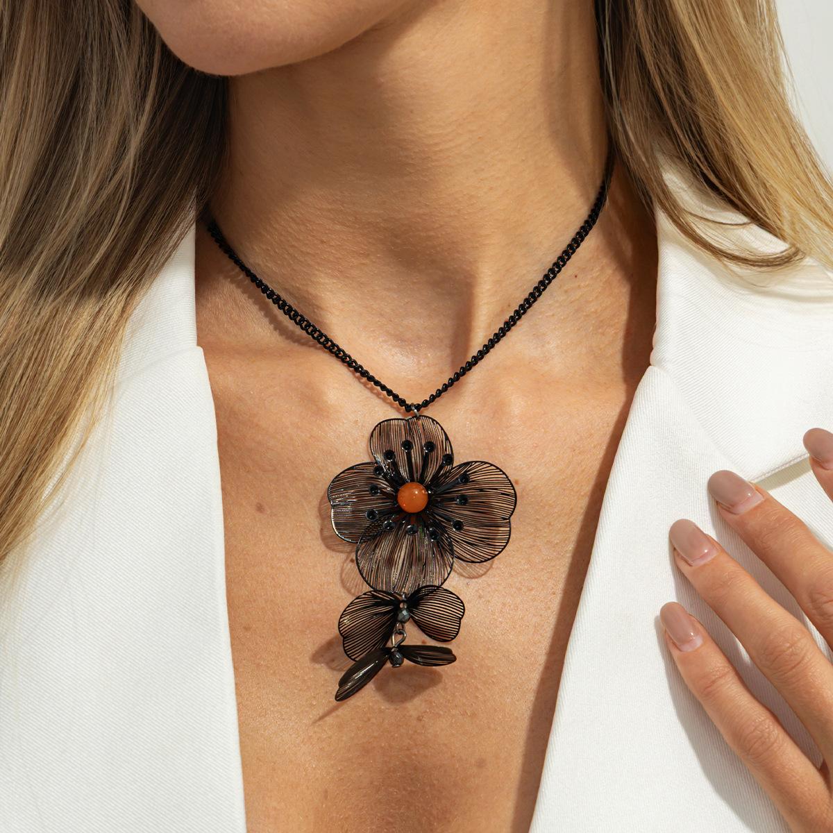 Fashion Metal Three-Dimensional Ginkgo Biloba Fringed Necklace, Personalized Flower Leaf Necklace Earrings