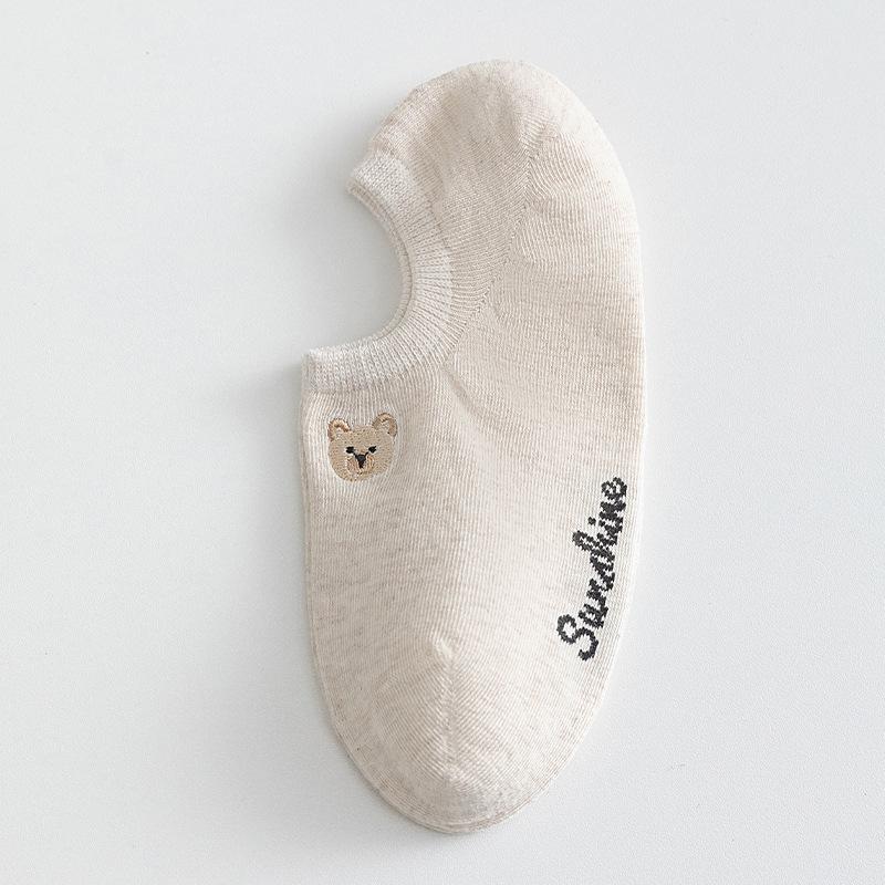 Ladies Summer Cute Cartoon Bear Embroidered Non Slip Heel Shallow Mouth Invisible Boat Socks