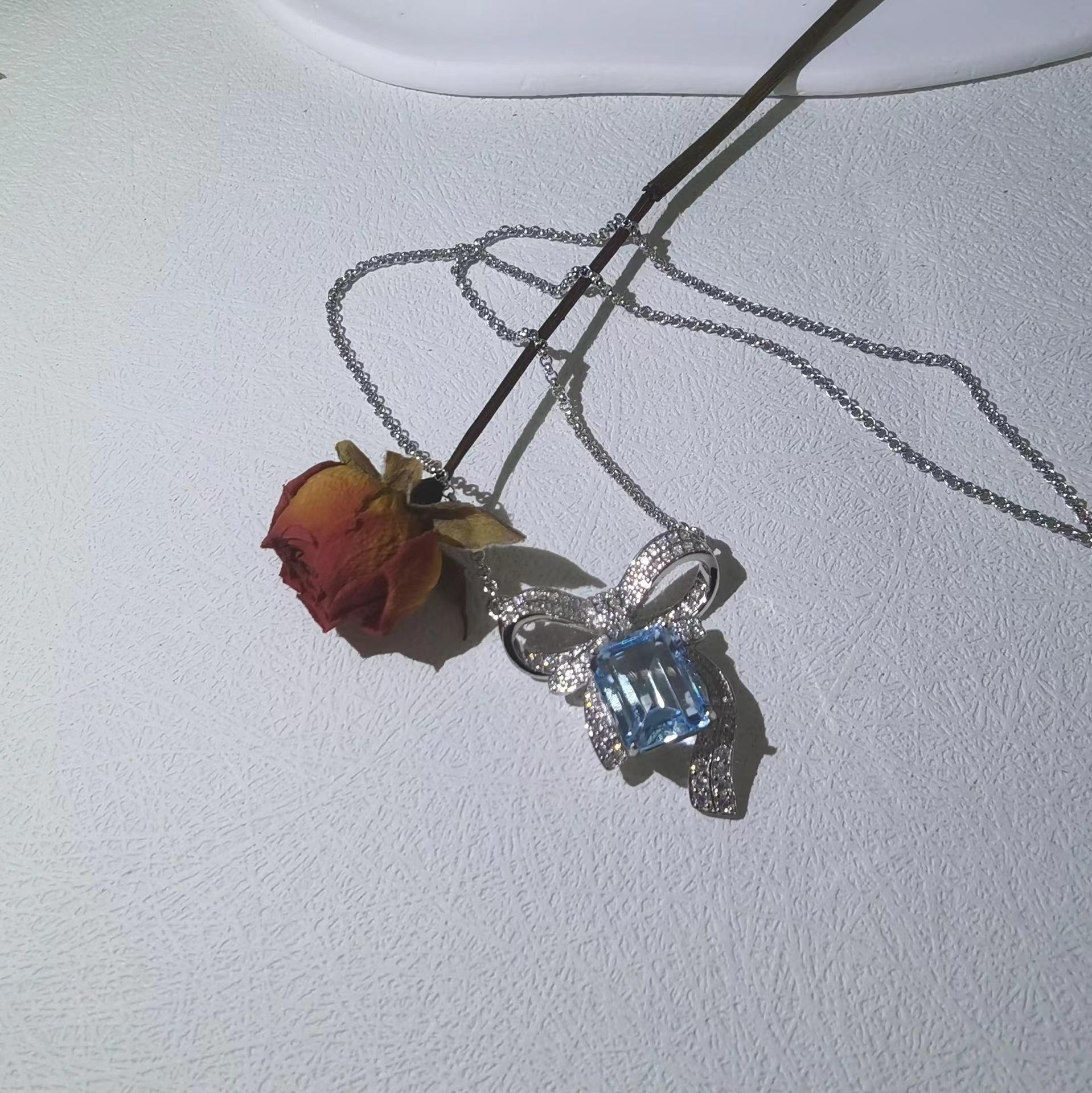 Elegant Bow Sparkle Zircon Necklace - S925 Sterling Silver, Light Luxury Design for Women