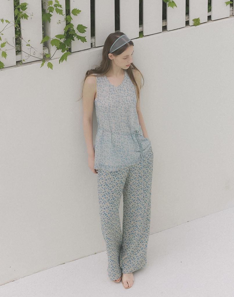 LAFELSORTOF Flower Chiffon Sleeveless Top