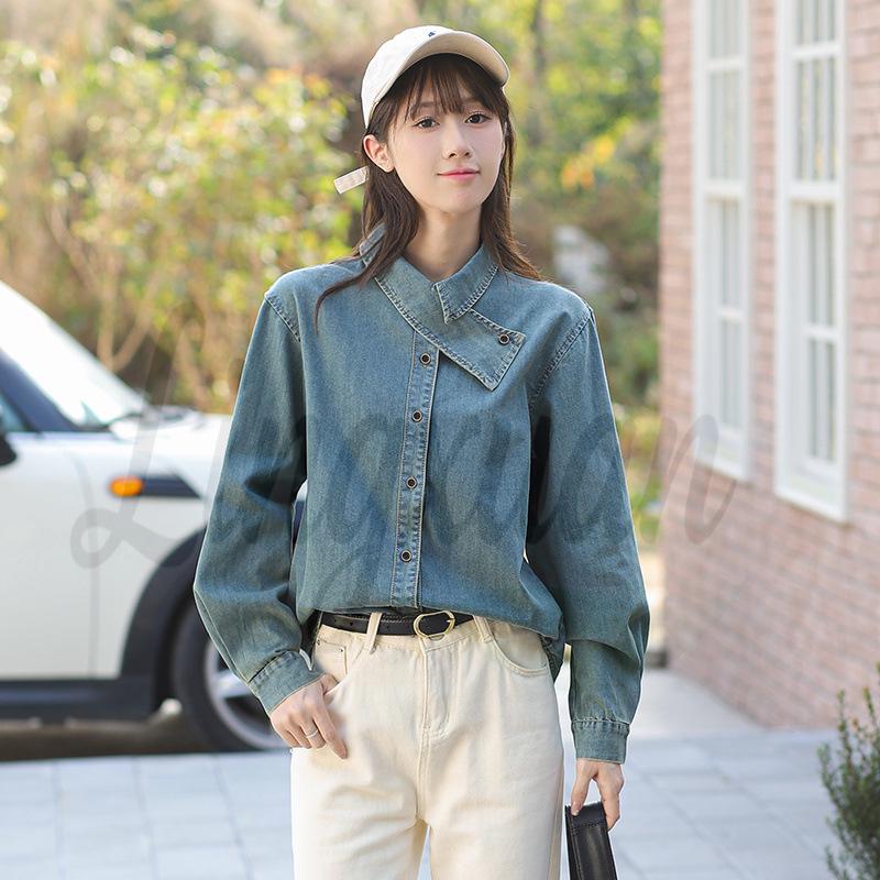 

Vintage-Inspired Luxe Korean Denim Shirt with Scarf Collar Small синій