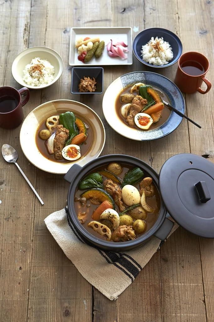 TAMAKI Clay Pot Corner IH Clay Pot 1-2 serving size White Diameter 23.2 x Depth 19 x Height 10.4cm IH, direct flame, microwave, oven compatible,