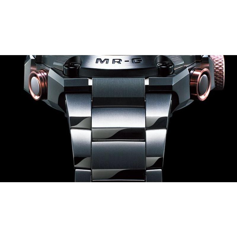 Casio Men's Stainless Steel 200M Water Resistant Analog Shock Resistant Quartz Watch MRG-G1000DC-1A