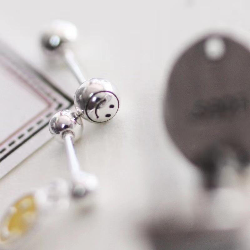 

Серьги-смайлик, женские, простые, с маленькими винтами, с пряжкой, смайлик, серьги-гвоздики в форме ушной косточки