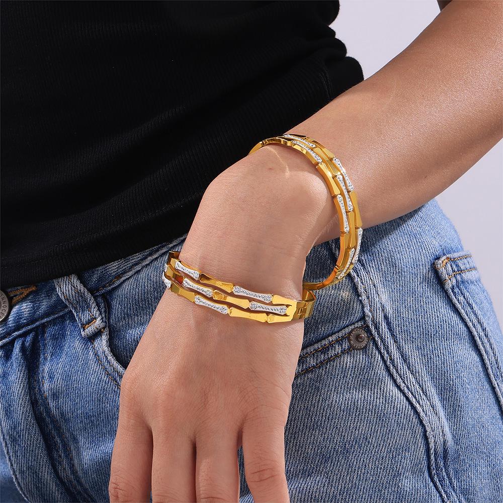 18k Gold-Plated Titanium Steel Hollow Geometric Diamond Bracelet for Women