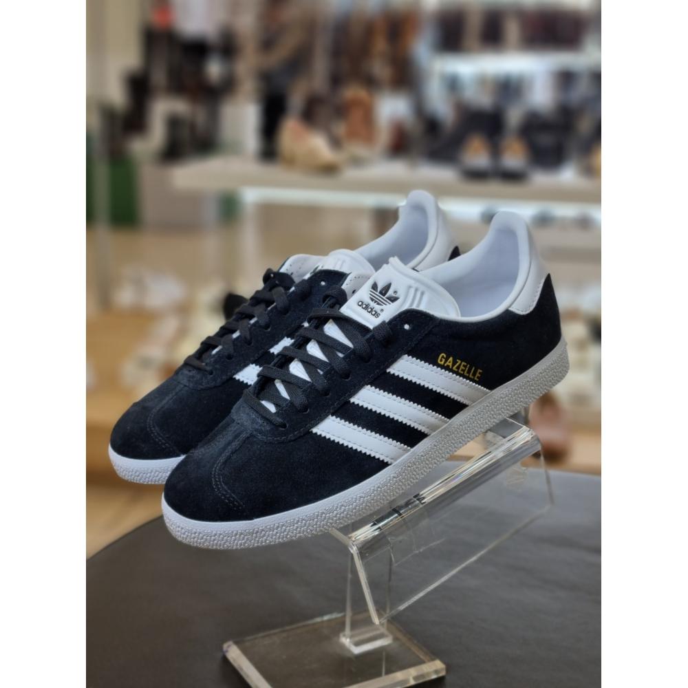 

adidas Кроссовки унисекс adidas GAZELLE кроссовки BB7654 черный