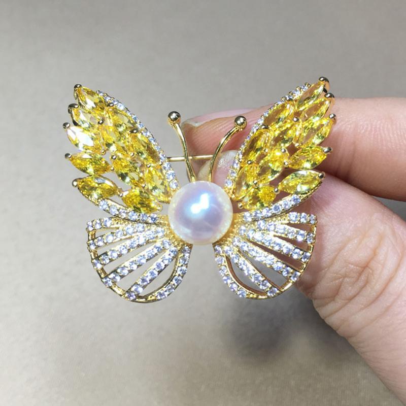 Butterfly Imitation Pearl Brooches For Women Clothing Coat Jewelry Accessries