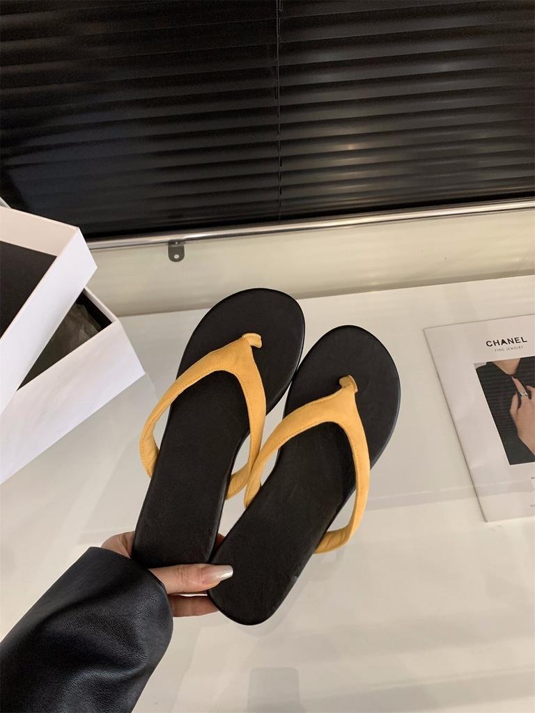 Flat Bottom Pinch Flip-flops Shoes Women's Shoes New Outer Wear Seaside Beach Small Sandals Sandals