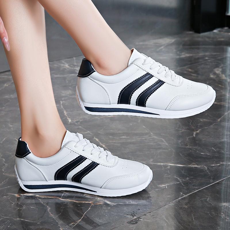 Women's Casual Lightweight Breathable Sport Shoes 2025 Spring Autumn New All-match Running Sneakers Zapatos De Mujer Tenis Jeans
