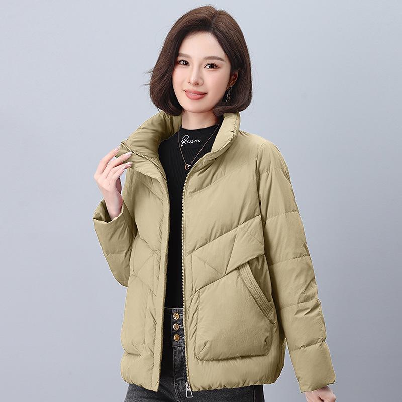 

Женская легкая короткая пуховая куртка - Зимний повседневный стиль 2024 года для миниатюрных мам среднего возраста M 90-115 jin хаки