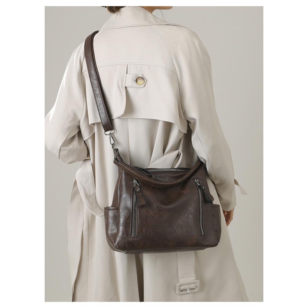 IELGY Ladies Tote Bag Korean Version Retro Large Capacity Simple Shoulder Handbag