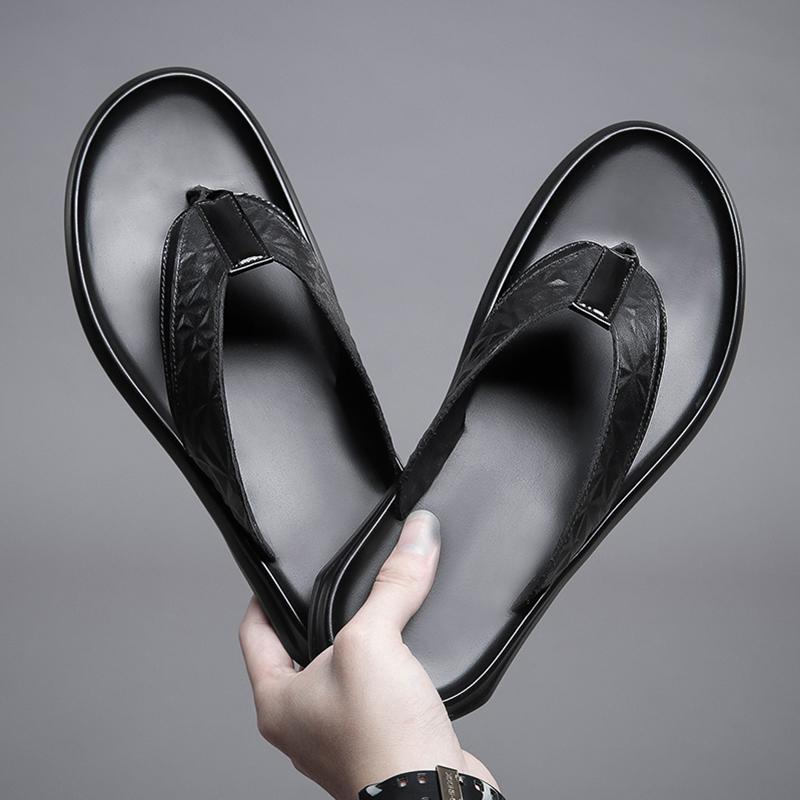 Fashion New Classic Men Slippers Quick Dry Beach Shoes Summer Outdoor Sandals Simple Slides Outdoor Male Flip-flops Versatile Half Drag