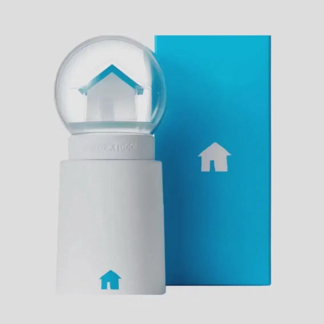 

Замечательная подставка-держатель для лайтстика Boynextdoor