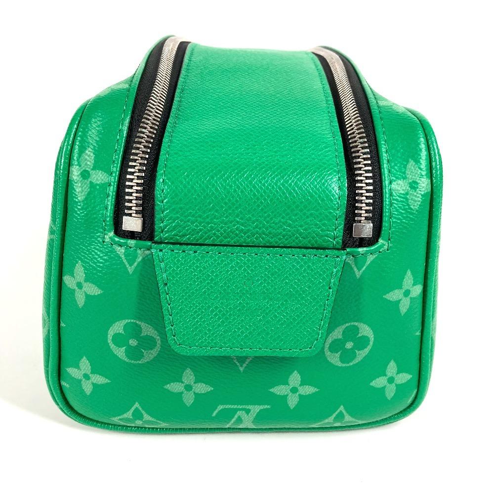 Louis Vuitton  M31013  Taigalama dopp-kit Clutch bag pouch Clutch Hand Bag Green