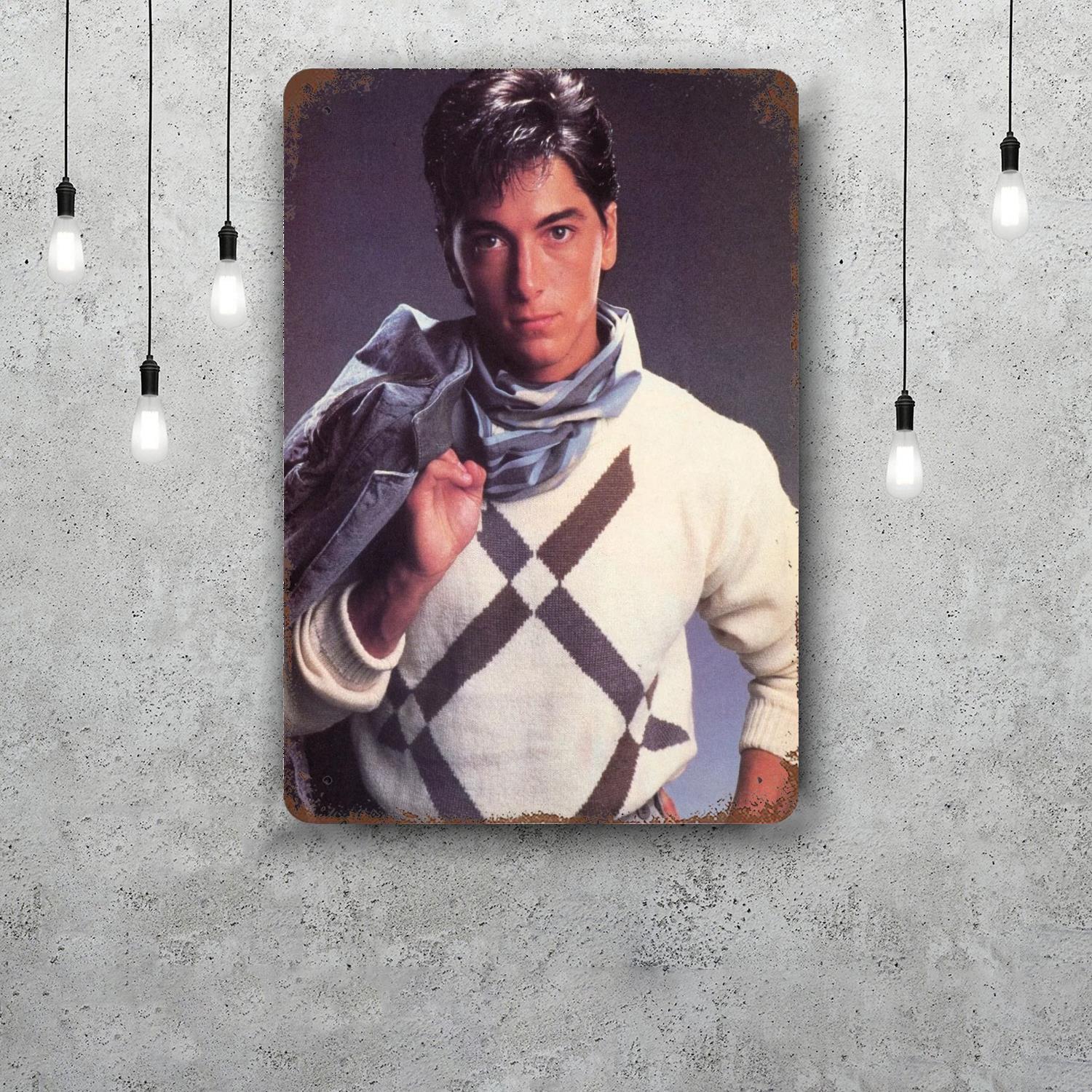 

scott baio Vintage Metal Tin Signs Posters Decor Retro Metal Plaque Wall Art Decor for Garage Bar 20x30cm（7.8x11.8inch）