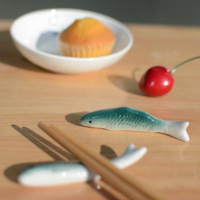 Chopstick Rest Ceramic Fish Shape Chopstick Holders Cute Spoon Fork Knife Rack for Home Kitchen Table Decoration
