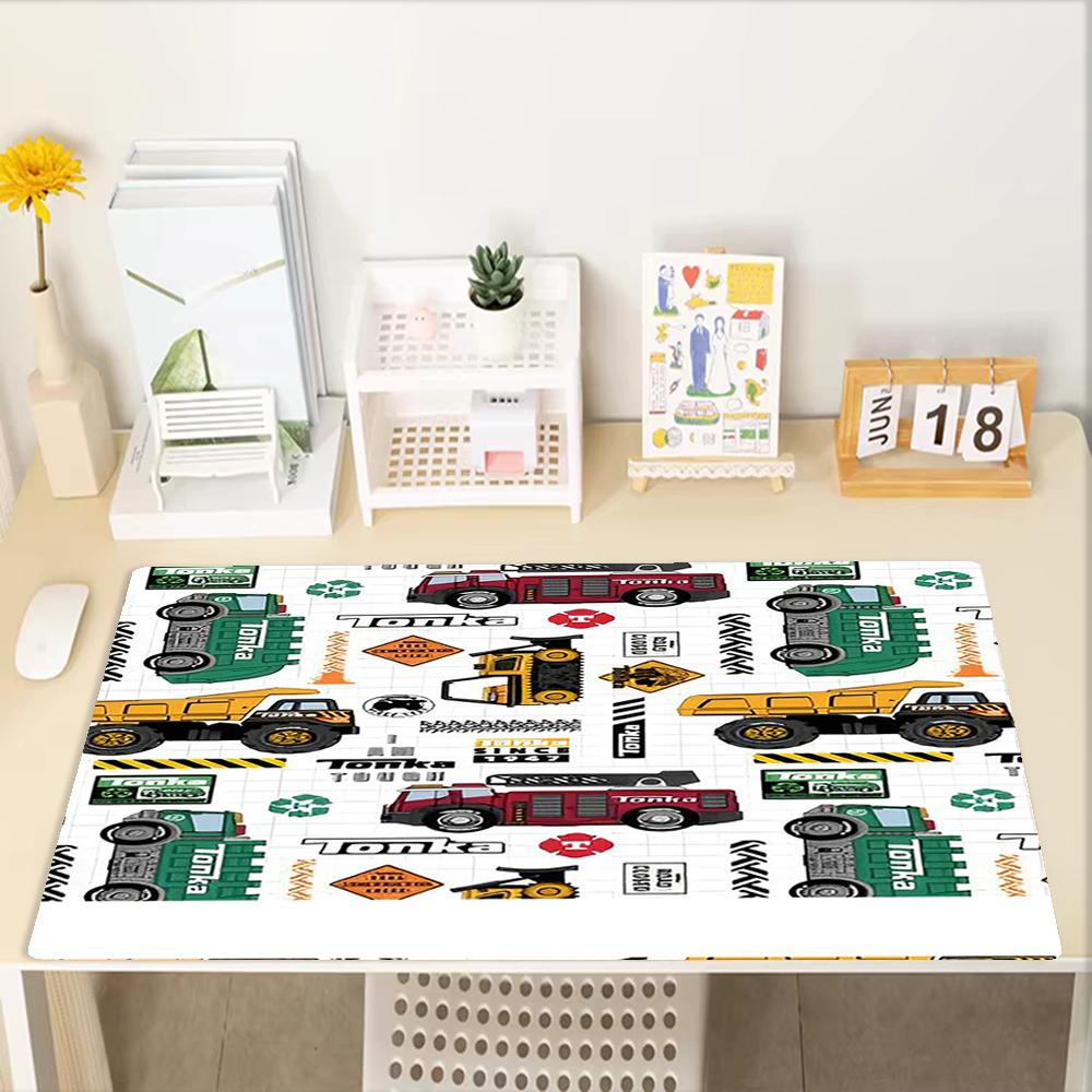 Tappetino Mouse Tema Camion, Base in Gomma Antiscivolo, Multifunzionale per Ufficio e Casa, Perfetto per la Personalizzazione dello Spazio di Lavoro.