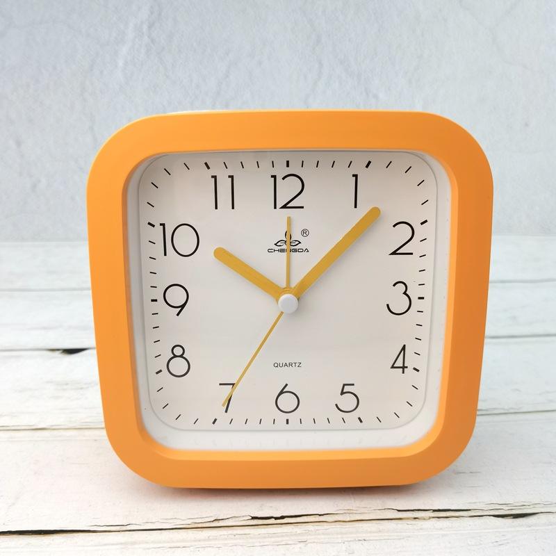 

Простые Фэн Европейский стиль Студенческие и детские милые часы Спальня Бесшумный прикроватный будильник
