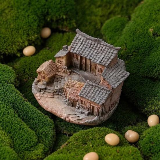 Old Rural House Miniature Nostalgic Mini Countryside House Resin Ornament Rustic Tiny House