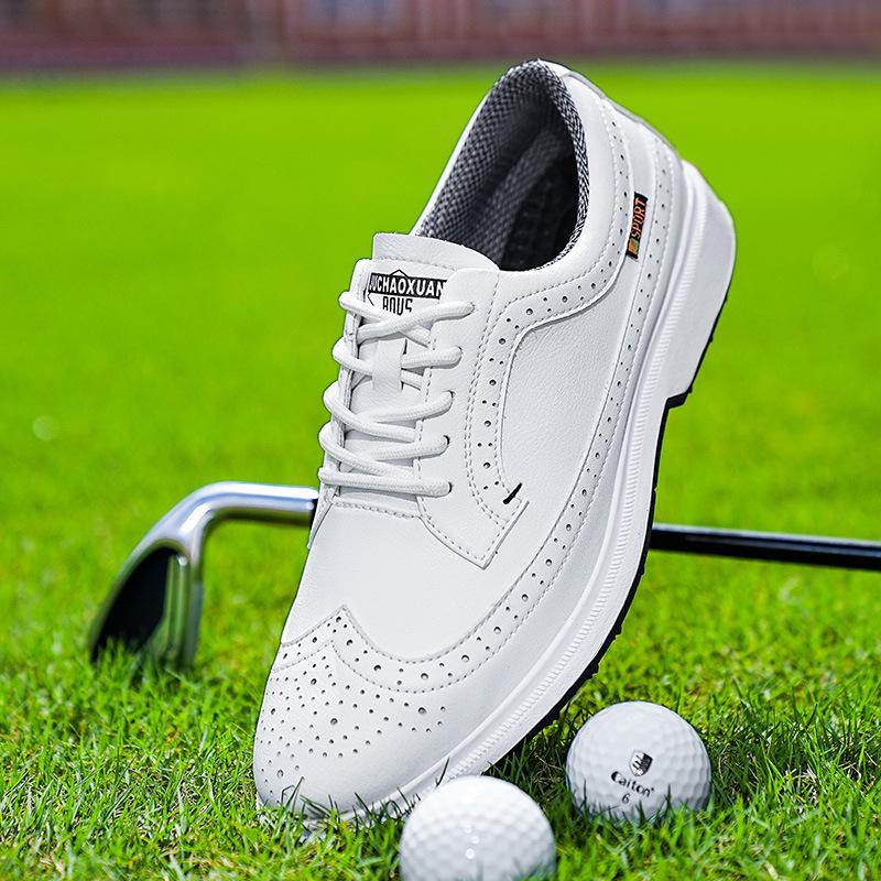 New Style Comfortable Breathable Spiked Golf Shoes for Men and Women