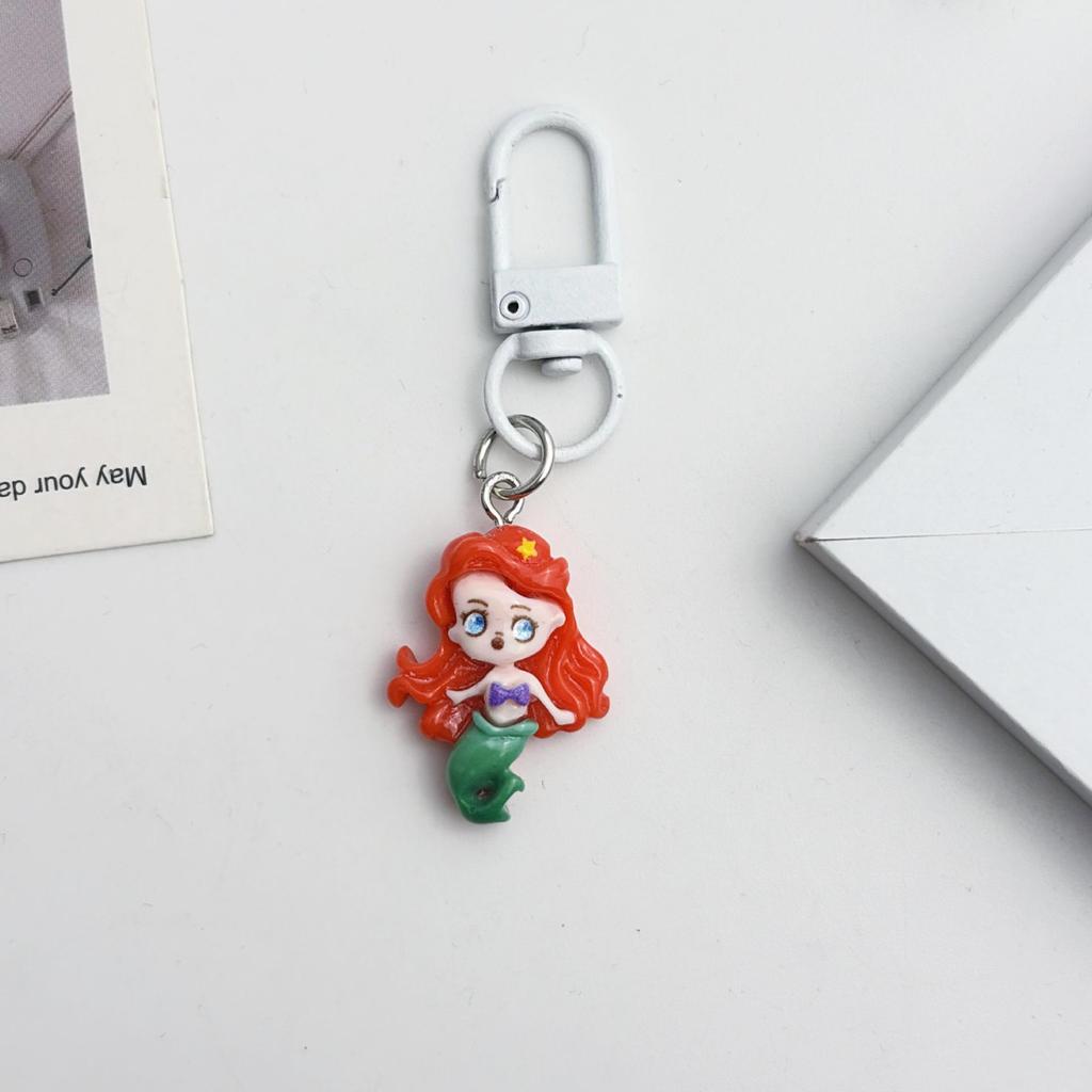 Princess Castle Resin Keychain: Cute Anime Bag Charm, Perfect for Friends