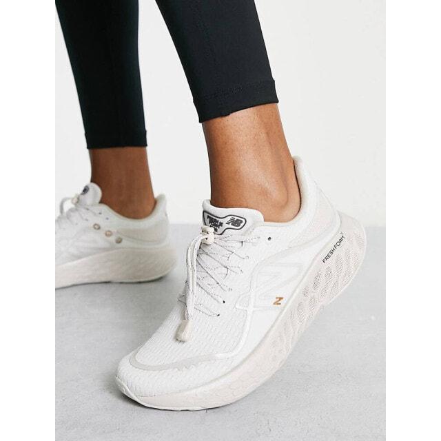

Бело-золотые кроссовки New Balance Running Fresh Foam X 1080v12