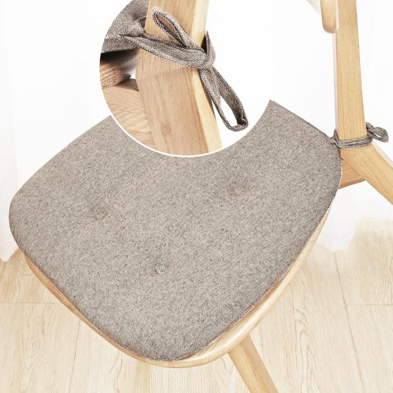 Poduszka na krzesło z paskiem mocującym antypoślizgowym Pogrubione wypełnienie gąbką Miękka elastyczna Poduszka na krzesło w kształcie kopyta końskiego Dom Kuchnia Biuro Taras
