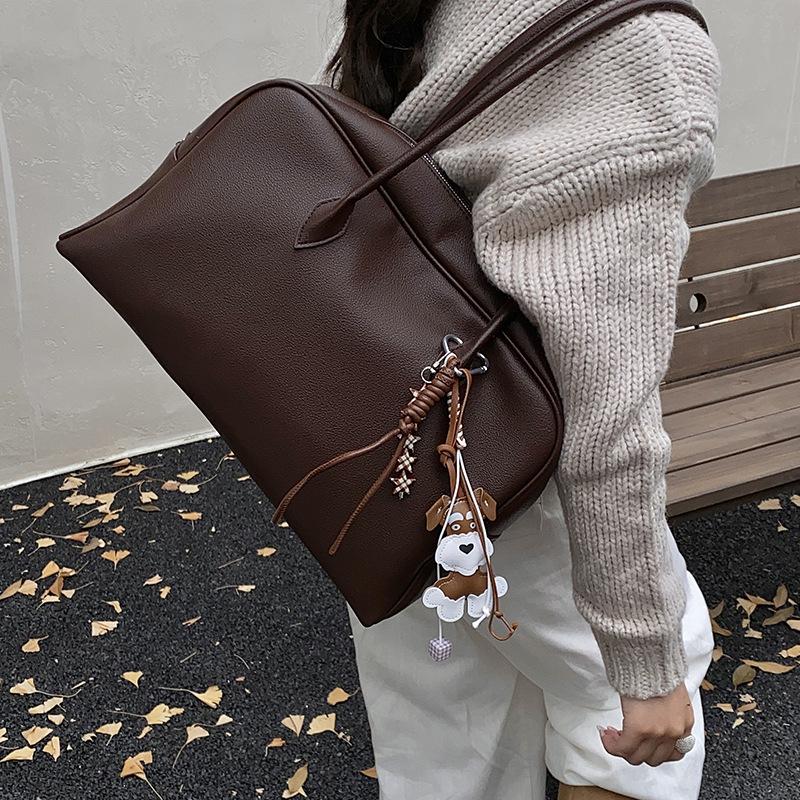 Versatile Commuter Large-capacity Pillow Bag 2025 Simple Casual Autumn and Winter Explosion Women's Tide High-end Shoulder Bag