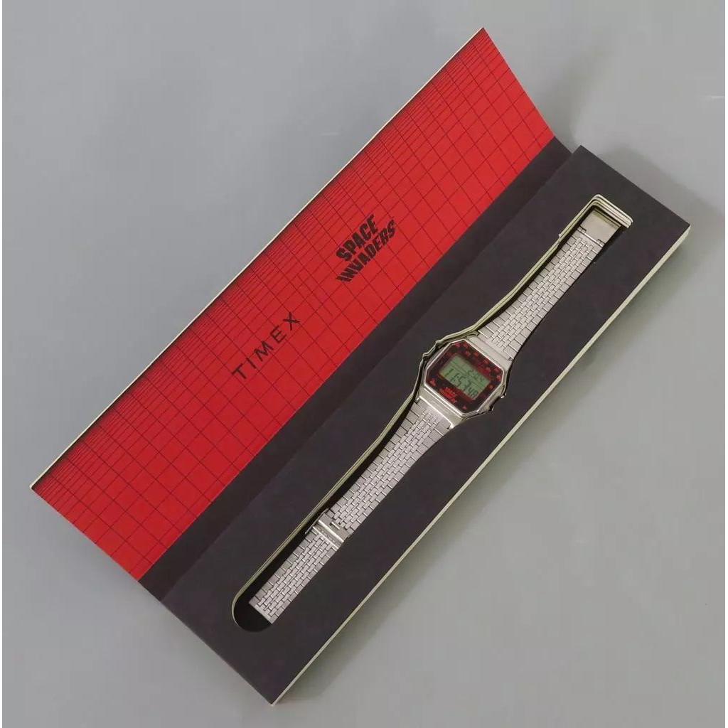 Used [Used] Miscellaneous Space Invaders Collaboration Watch TIMEX 80 Space Invaders Silver TW2V30000  TIMEX x Space Invaders