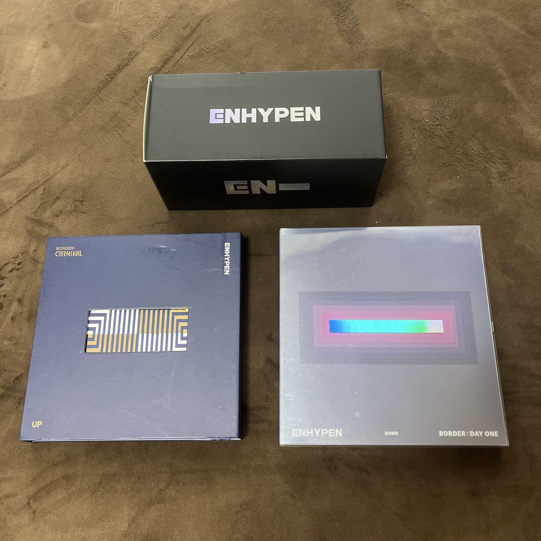 

[USED] Official ENHYPEN penlight ver.1 & 2 albums included