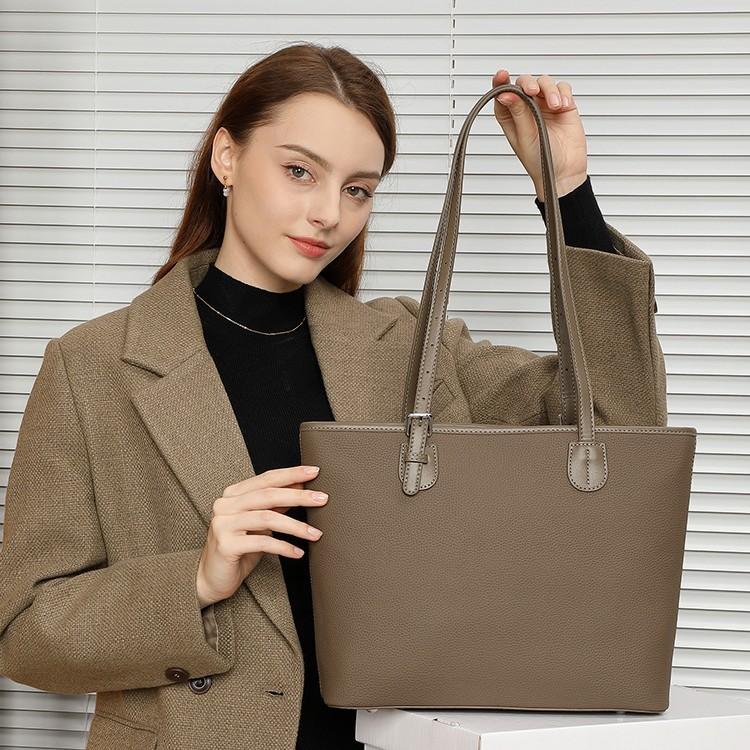 Niche Retro Single Shoulder Tote Bag 2025 New Large Capacity Genuine Leather Handbag Textured Casual Women's Bag Crossbody Bag