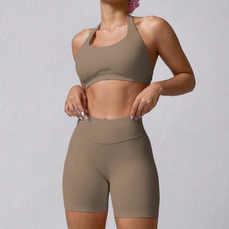 Summer neck high-end sports underwear yoga shorts set, a set of running fitness yoga clothes set for women