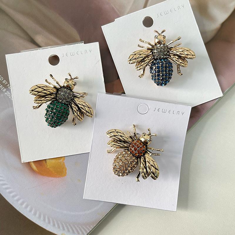 Animal Jewelry Pin With Rhinestones For Women And Men Fashion Accessories