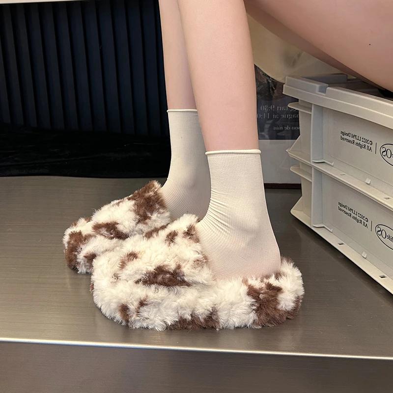 Fashion Home Furry Fur Slides Plush Slippers Fluffy Flip Flops Luxury Slip On Platform Women Fashion Shoe 2024 Zapato De Mujer Designer
