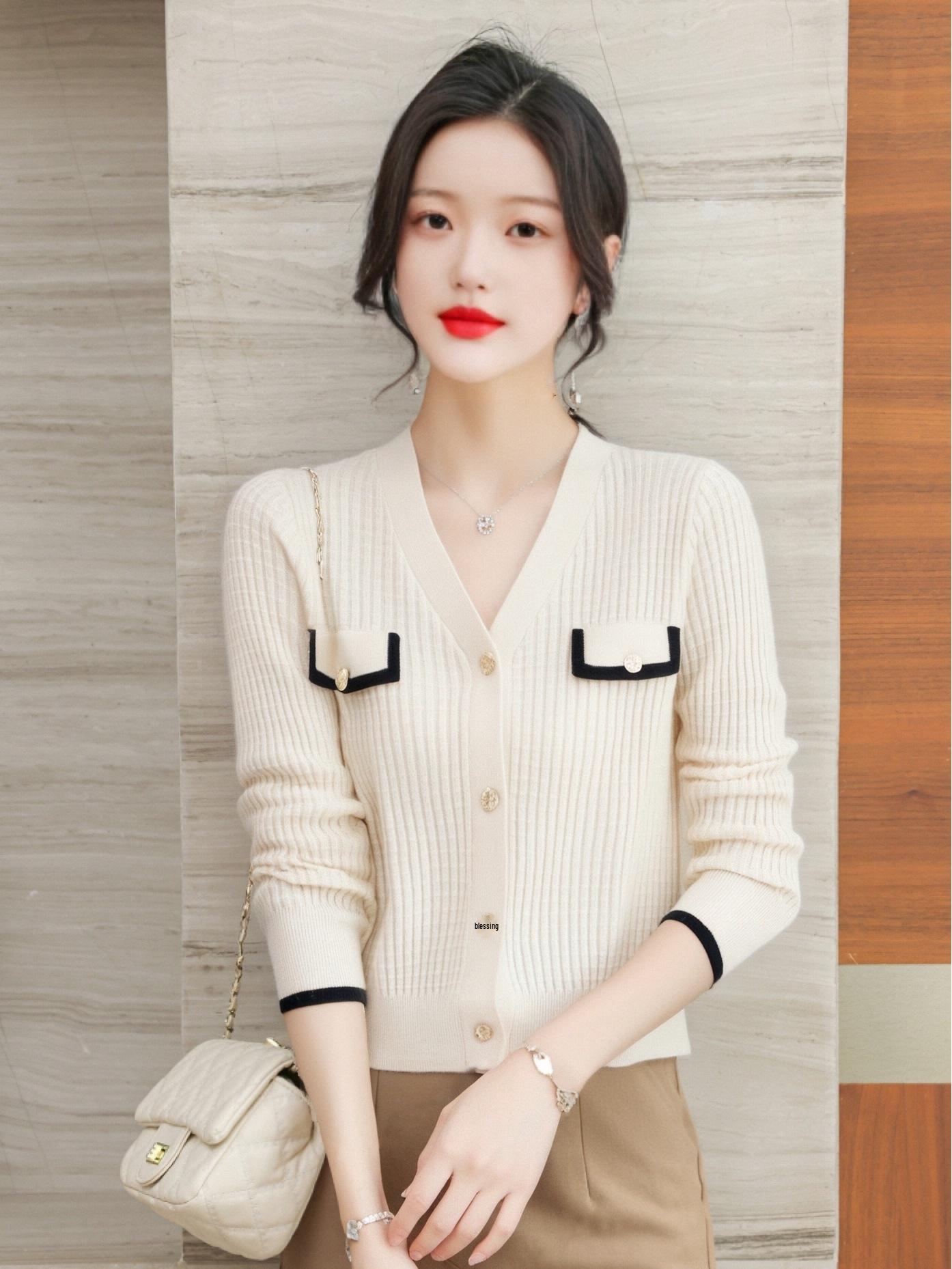 

Women s Slimming Wool Knitwear V-Neck - Autumn/Winter 2025 Collection (HL40318) Large