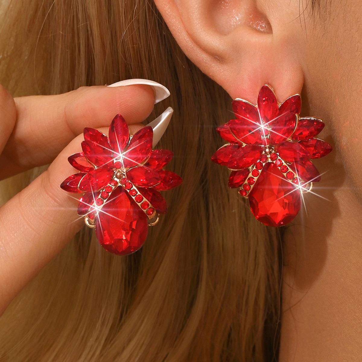 

Alloy Flower Stud Earrings Women S Fashion Diamond Personality Earrings Celebrity Premium Dinner Party Crystal Earrings Earrings Earrings