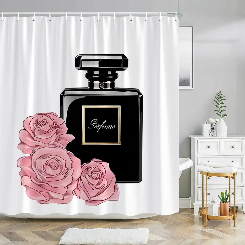 Kosmetisk Parfym och Blommig Duschdraperi och Matta Badrumssats Blommor Klackar Läppstift Hemtextil Hängande Gardiner Badrumsinredning