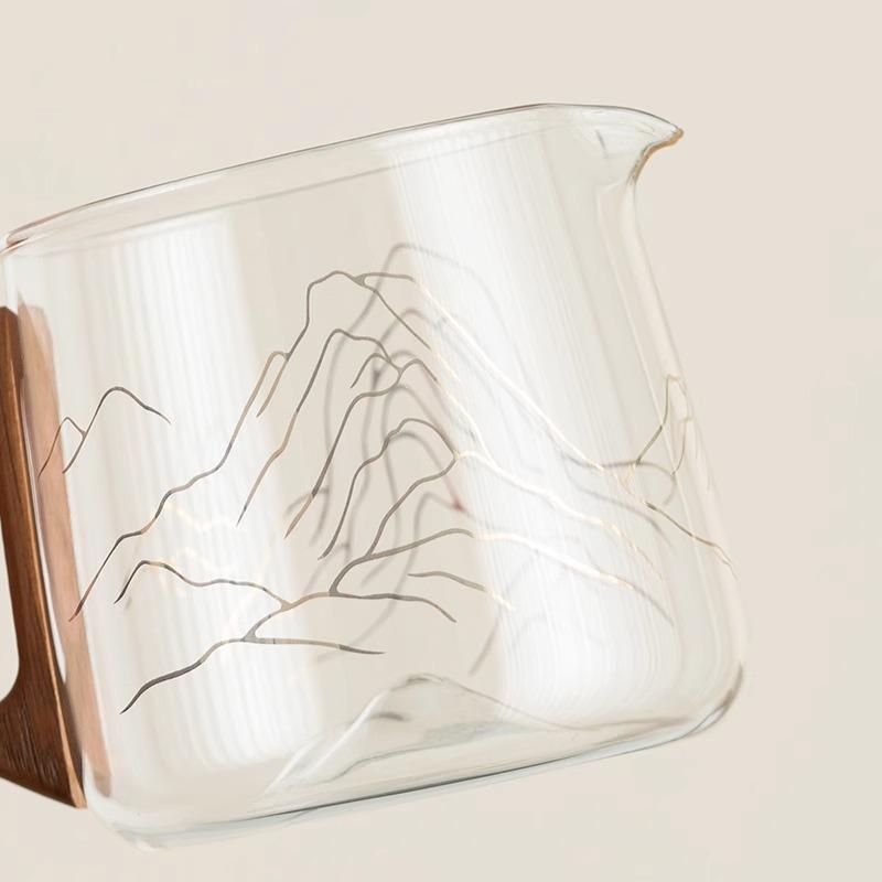 Jiangshan Glass Kuaike Cup, one pot and two cups of portable teacups, office tea separation cup gift box set
