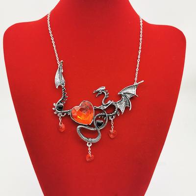 Gothic Heart-Shaped Zircon Dragon Pendant Couple Necklace Creative Metal Personality Couple Party Jewelry Accessories