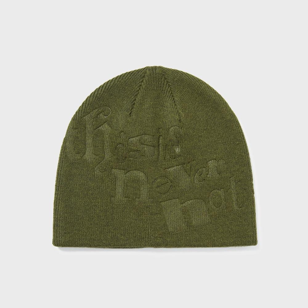 Эта шапка-бини цвета оливы никогда не бывает с тиснением и без отворота F