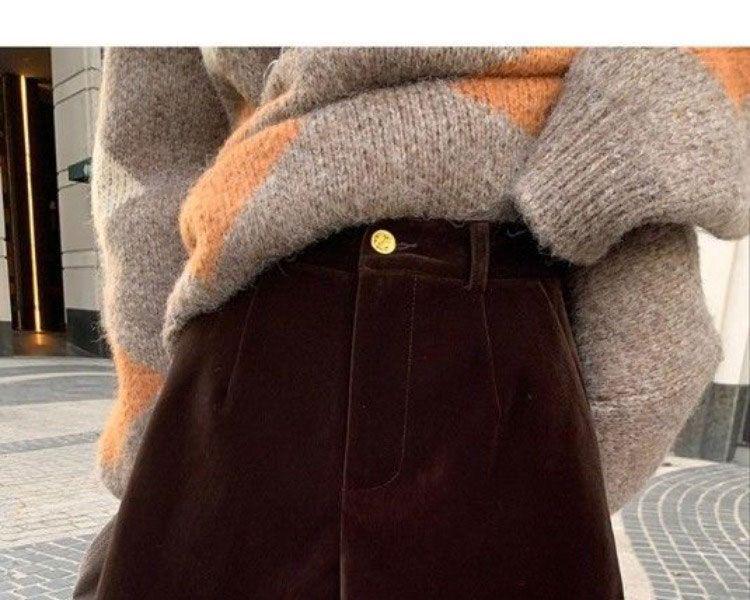Zlaté sametové kávové vlněné šortky áčkového střihu: Dámské Bootcut s vysokým pasem pro jaro a podzim 2026, Petite, volný střih