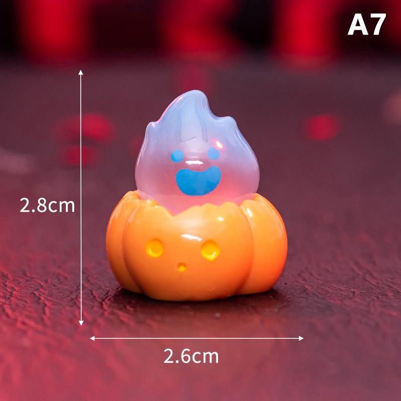 

Мини-украшение на Хэллоуин, мультяшная фигурка призрака, тыквы, микропейзаж, модель кукольного домика, украшение для интерьера автомобиля, рабочего стола