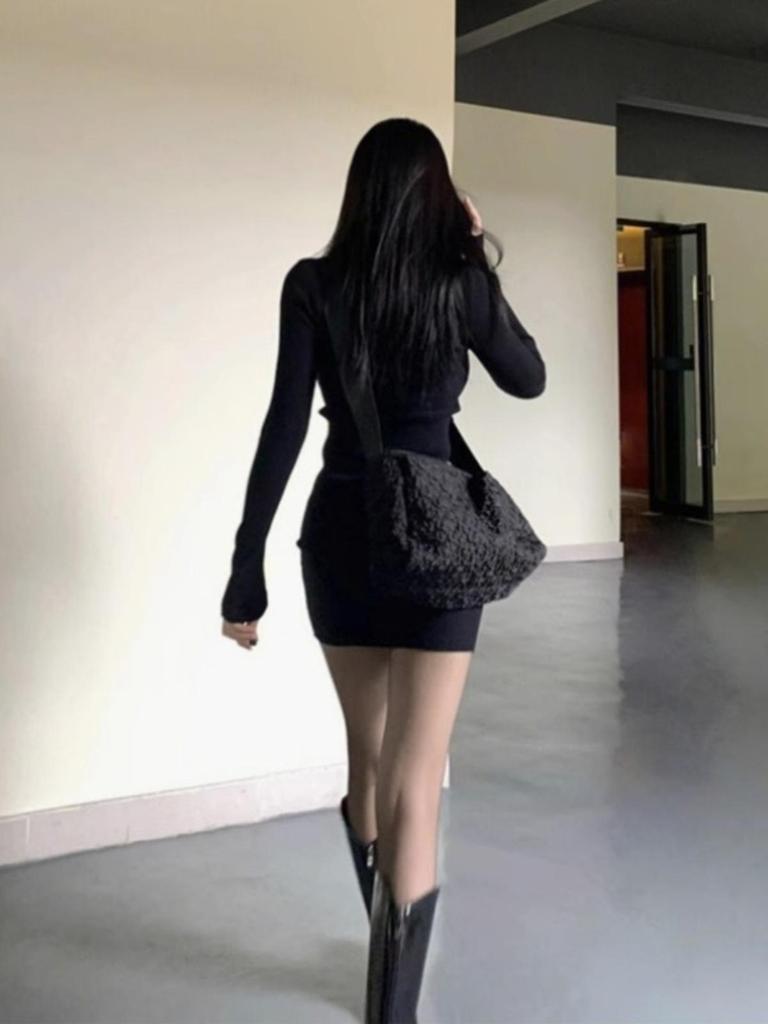 Women's Spicy Korean Style Hip-Hugging Dress with Black Stockings - Spring/Autumn Slim-Fit Outfit