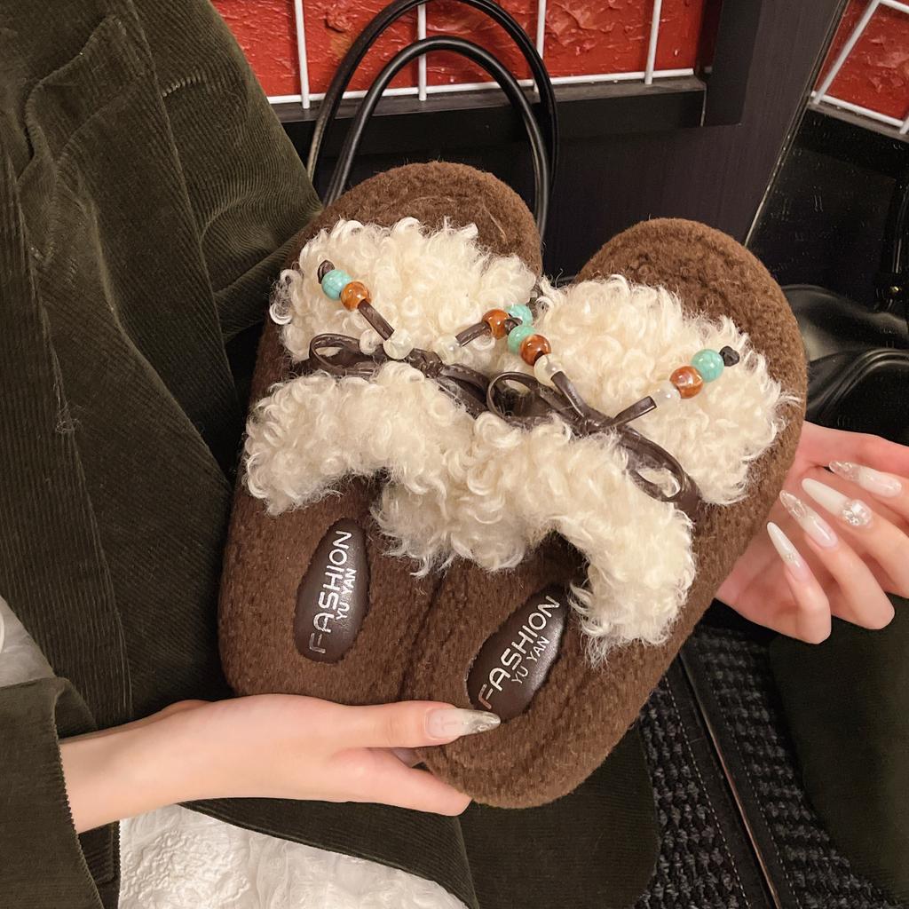 Dicke Plüsch-Pantoffeln mit dicker Sohle für Damen zum Tragen im Freien Herbst und Winter 2025 neue Mode draußen kleiner Muffin-Rolle Plüsch-Baumwoll-Mopp