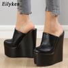 Mode Eilyken Design Super Plateforme Compensée Chaussons Femmes Mode Été Uni Bout Rond Talons Hauts Chaussures Mules Dames