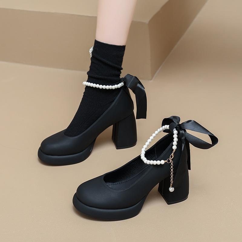 White Mary Jane shoes women's spring new temperament gentle single shoes thick heel high heel small leather shoes large size