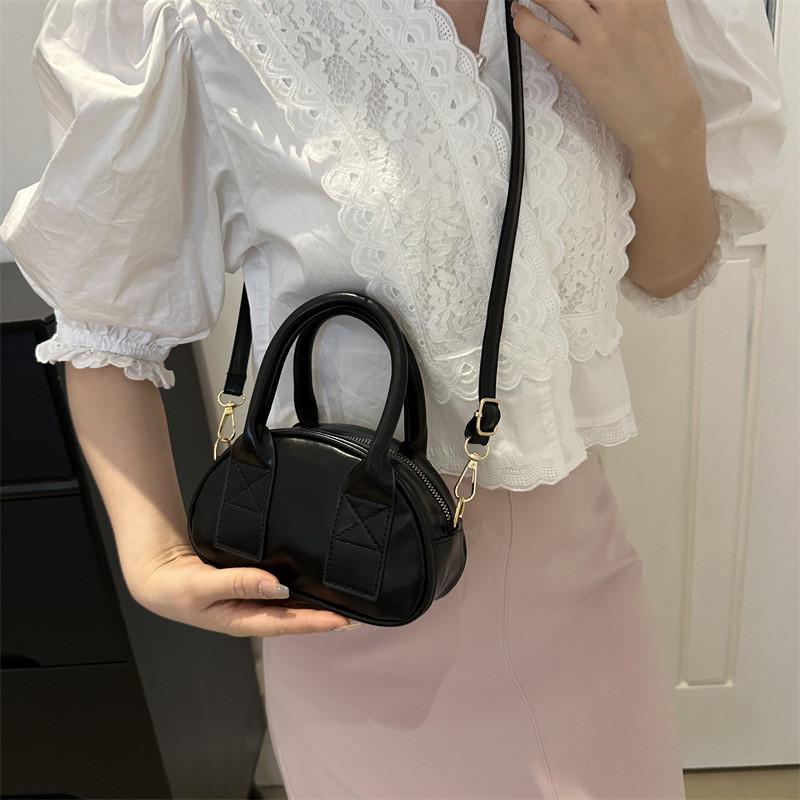 Color Minimalist Block Shoulder Bag With Zipper Closure For Women Daily