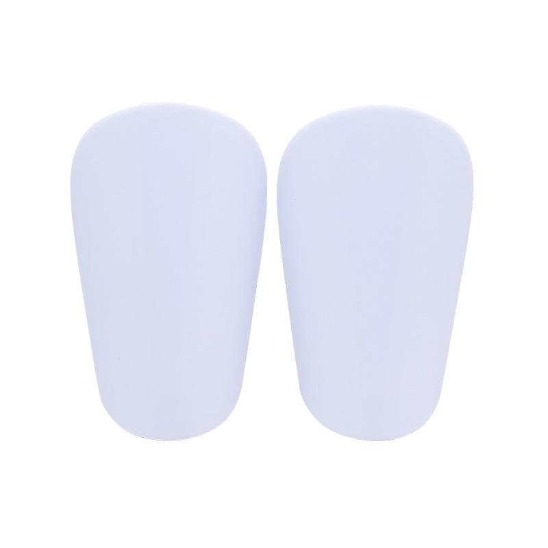 מגני שוקיים לכדורגל וגרבי ספורט גבוהים עם מגני שוקיים וכף רגל, חוצי גבולות