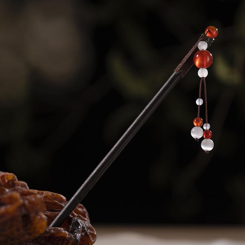 Vintage-Style Ebony Imitation Hairpin with Tassels and Wooden Step-Shaking Design for Hanfu and Ancient Costume Accessories
